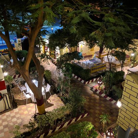 Elphardous Hotel Luxor Eksteriør billede