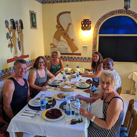 Elphardous Hotel Luxor Eksteriør billede