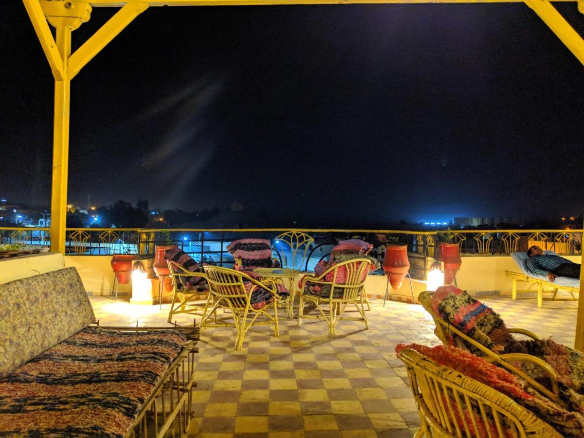 Elphardous Hotel Luxor Eksteriør billede