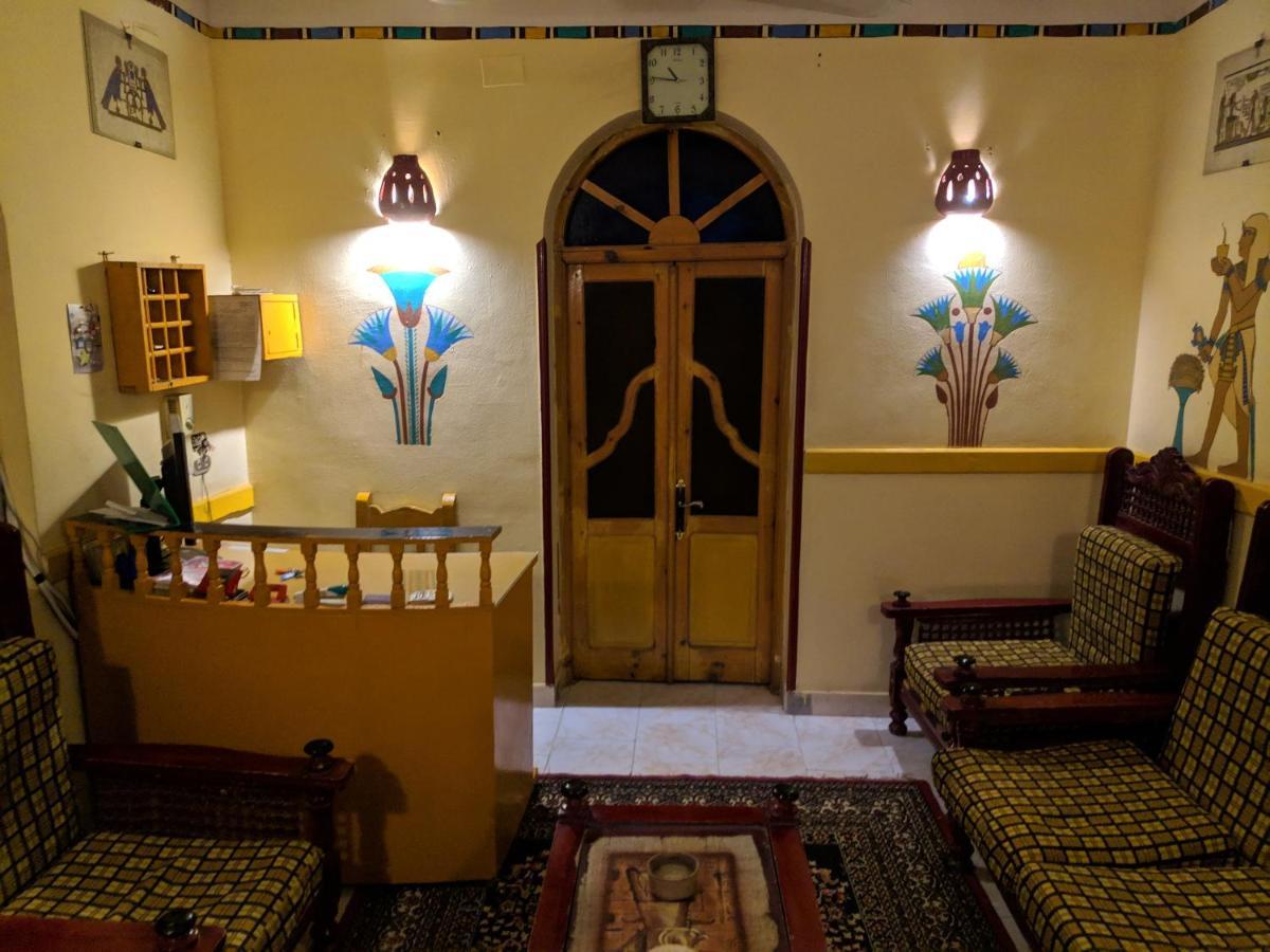 Elphardous Hotel Luxor Eksteriør billede