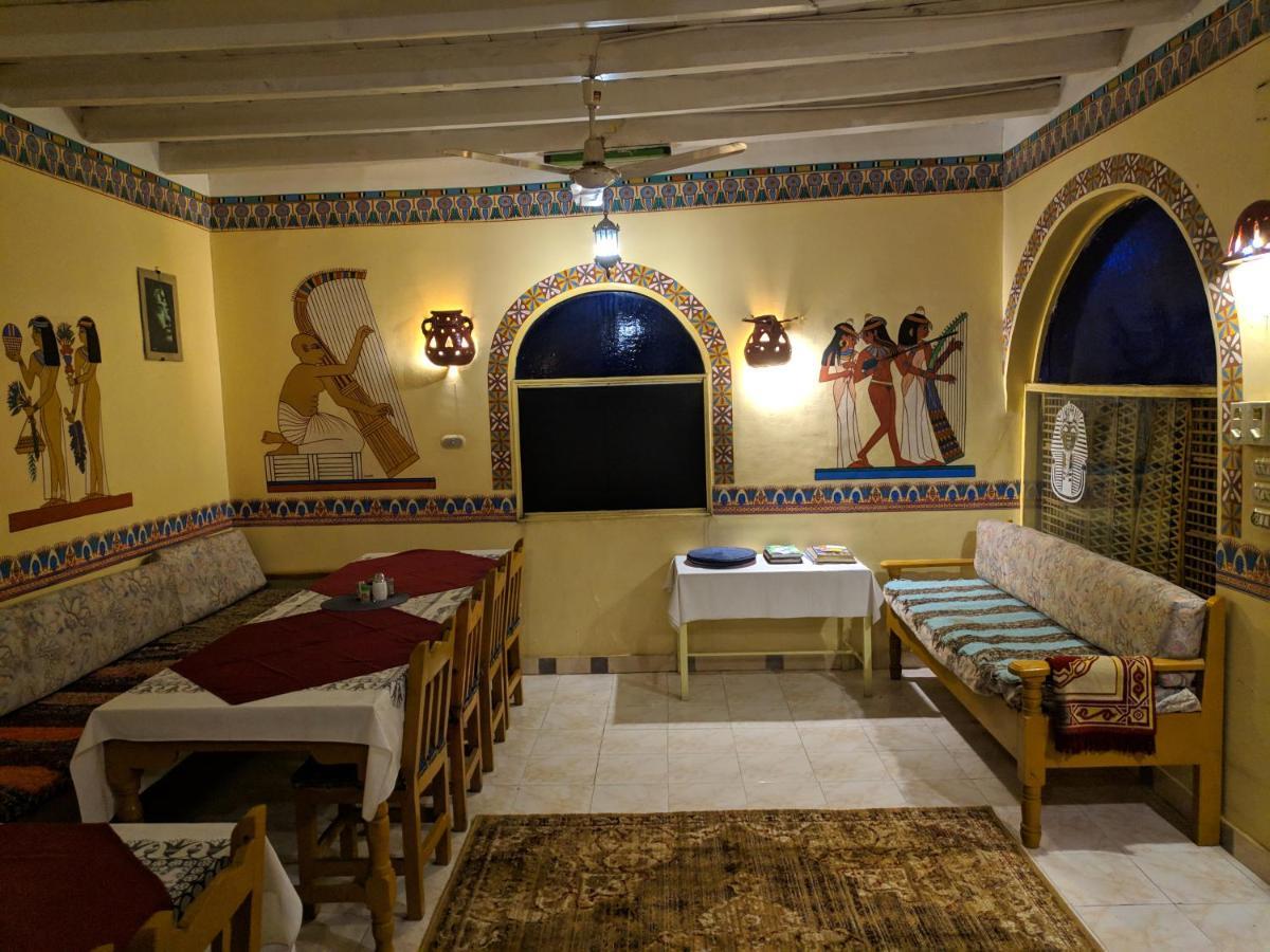 Elphardous Hotel Luxor Eksteriør billede